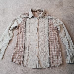 NEVER WORN!!! Grey and plaid flannel shirt